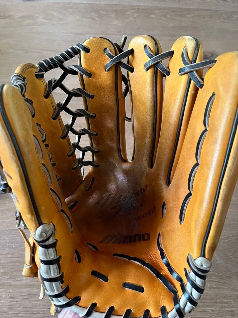 Mizuno 硬式グローブ オレンジ　オーダー