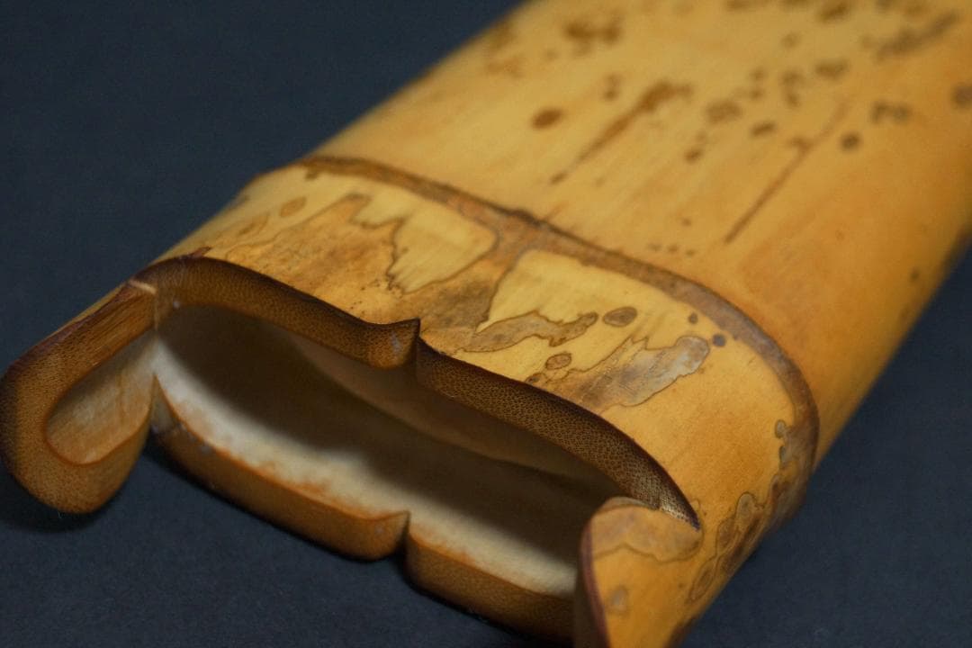 茶道具 斑竹 桶扁形造形 壁掛花入 華入れ 花入 銅製筒入★