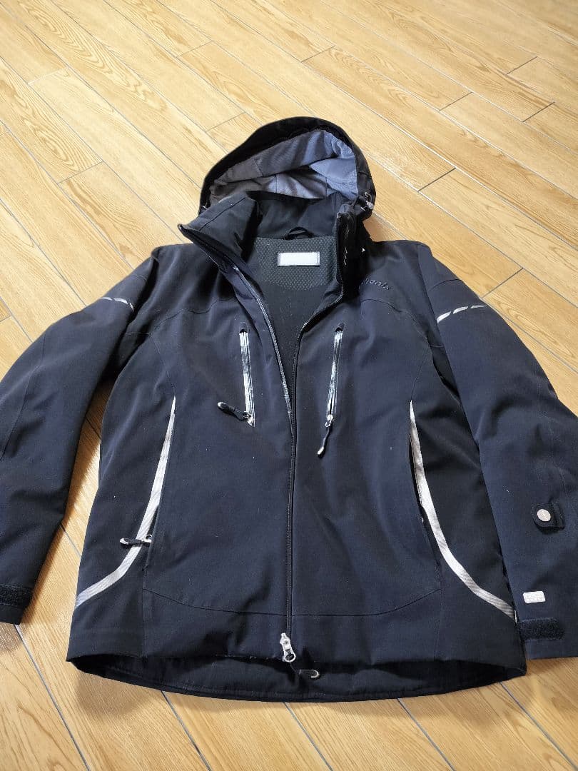 スキーウェア　上下セット　上Mサイズ　下Lサイズ