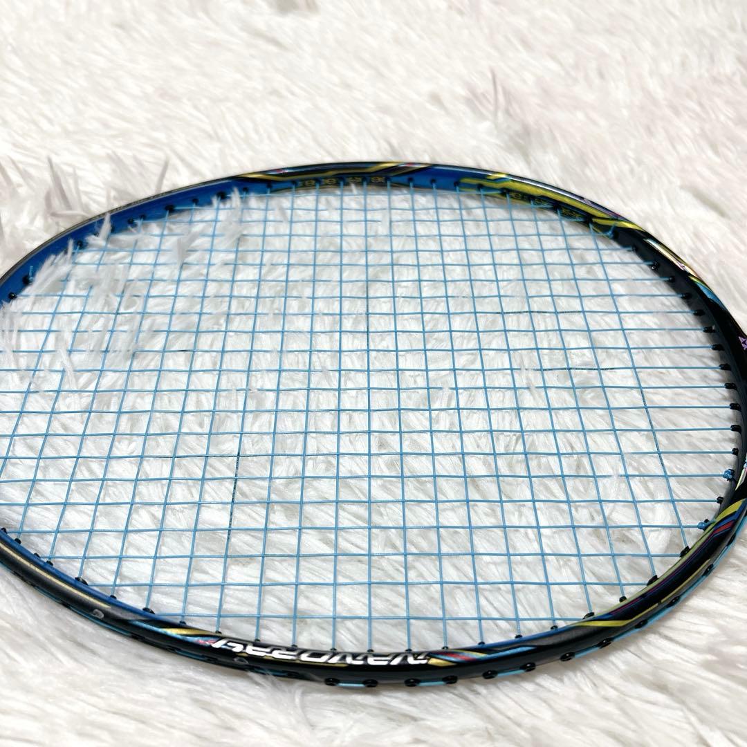 美品 YONEX ヨネックス バドミントンラケット NANORAY 800 廃盤