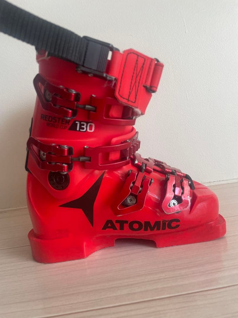 ATOMIC REDSTER 130 スキーブーツ