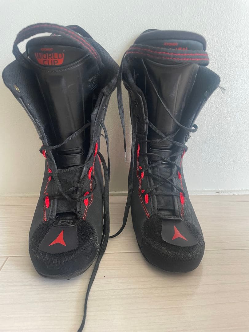 ATOMIC REDSTER 130 スキーブーツ