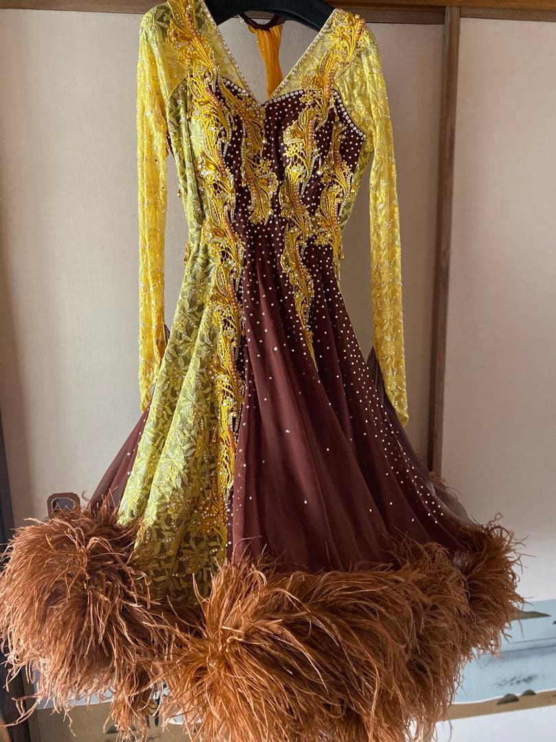 社交ダンス　デモンストレーション衣装（黄色と茶色）