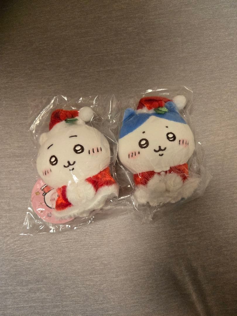 ちいかわ サンタさんだ!持ちますマスコット
