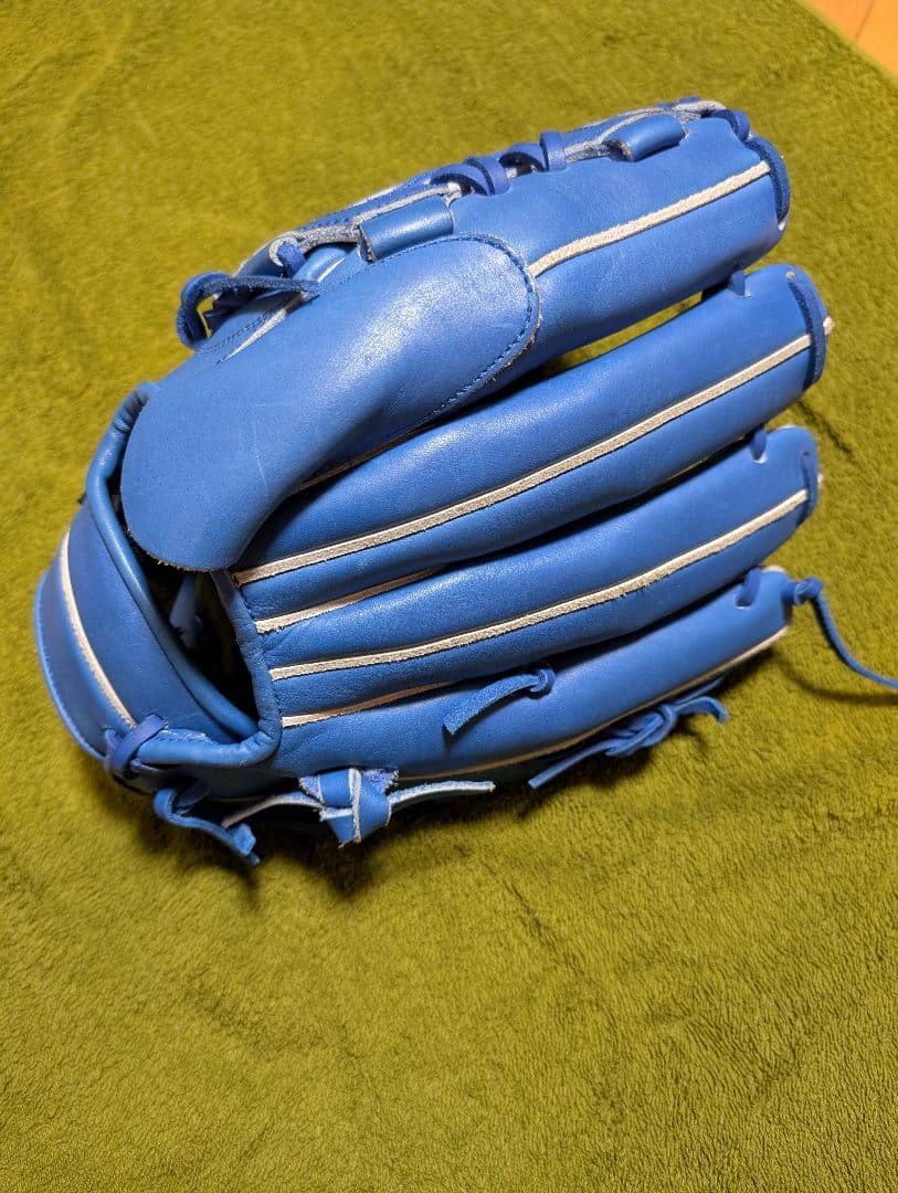 【未使用】ハイゴールド軟式投手用グローブ 青色 左投げ