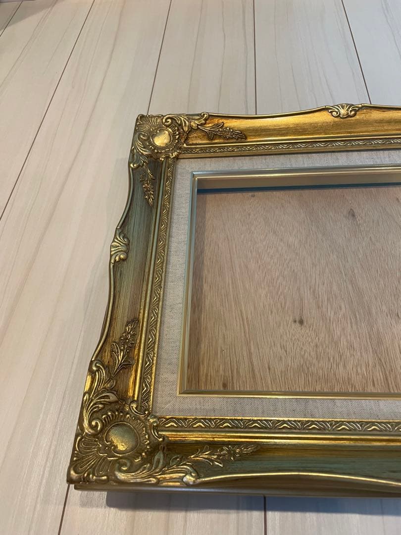 ゴールド色彩額縁（アンティーク風）絵画用　外形約38.0cm×約47.0cm