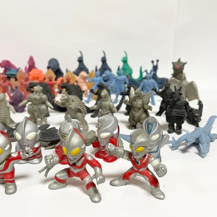 消しゴム　ウルトラマン　ゴジラ　100体　レトロ