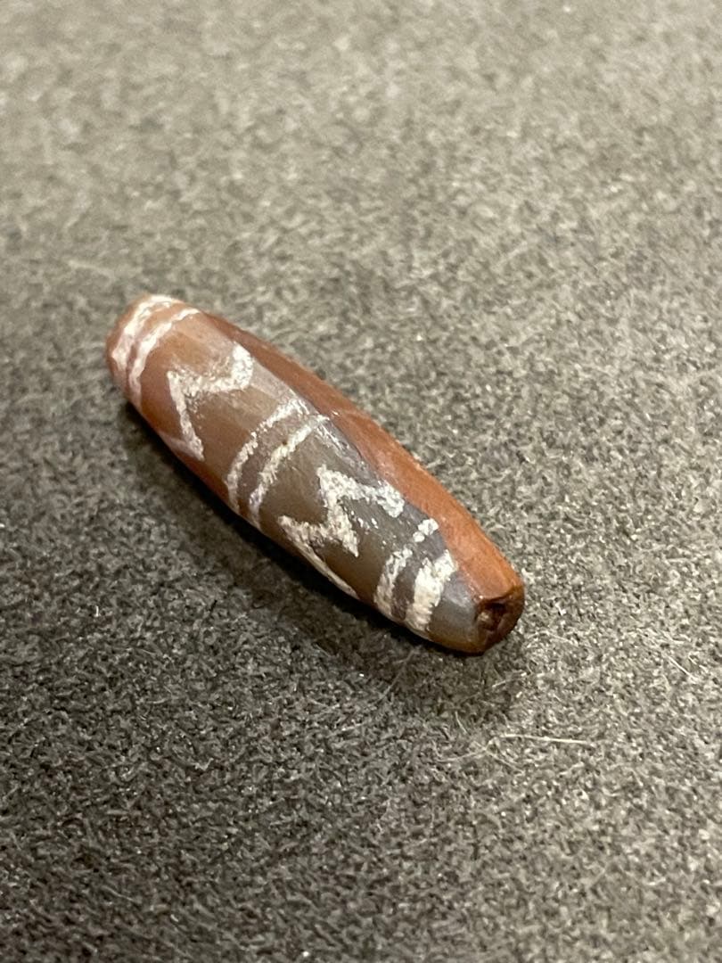 古代エッチドカーネリアン　天珠