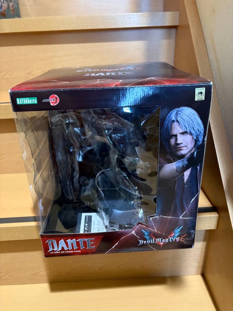 コトブキヤ ARTFX J ダンテ 「デビルメイクライ5」 1/8