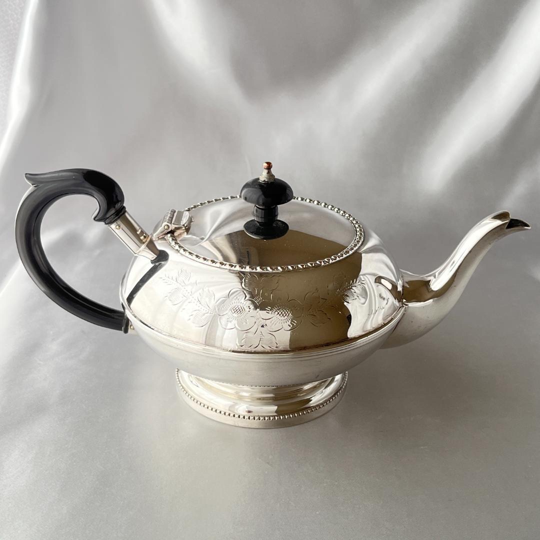 【英国】 パールとエングレイブのティーセット 3点 ティーポット