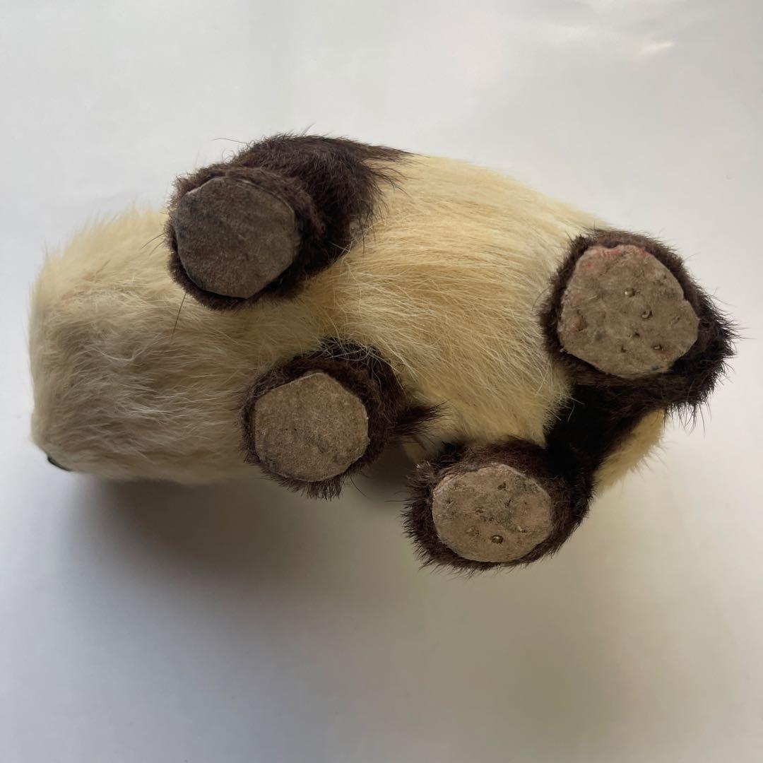 超リアルなパンダの置物 本物の様！ 全長約15cm 幅約8㎝　体重約180g