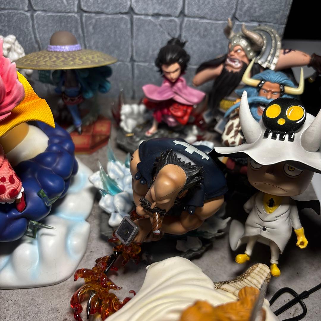 ヒ*タ様 ワンピース ジャンク 訳あり フィギュア 海外 ビックマム シュトロイ