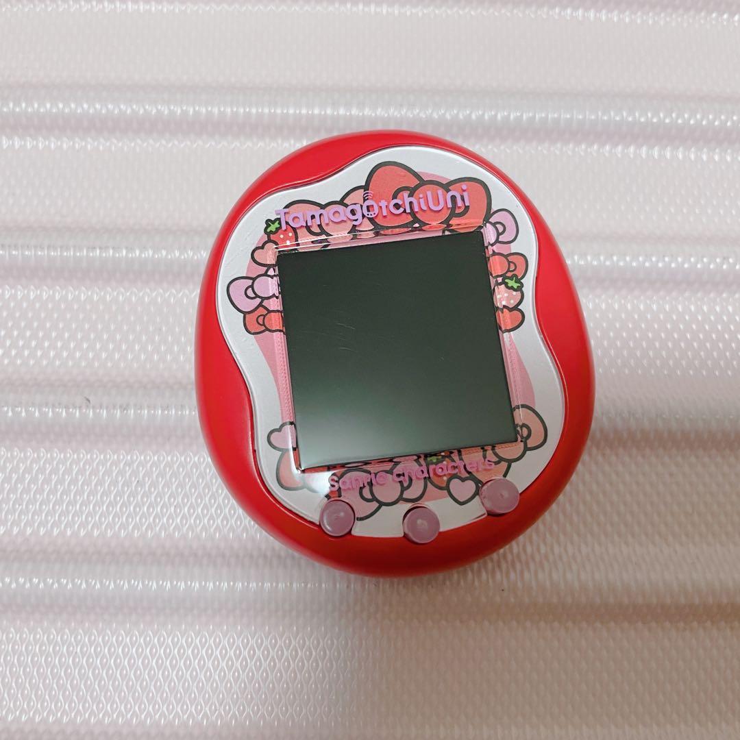 【値下げ中】たまごっちuni サンリオコラボ　tamagotchi uni
