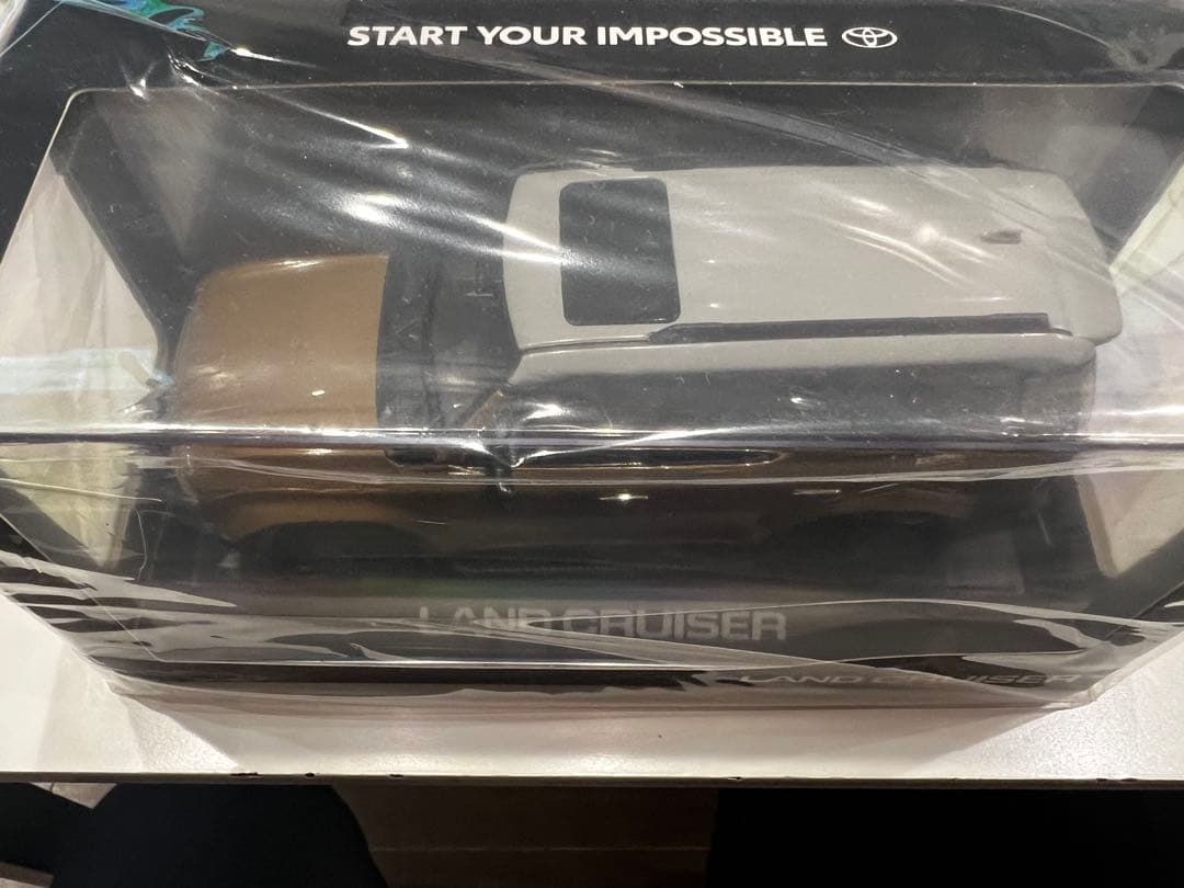 トヨタ ランドクルーザー ZX ミニカー サンド×ライトグレー