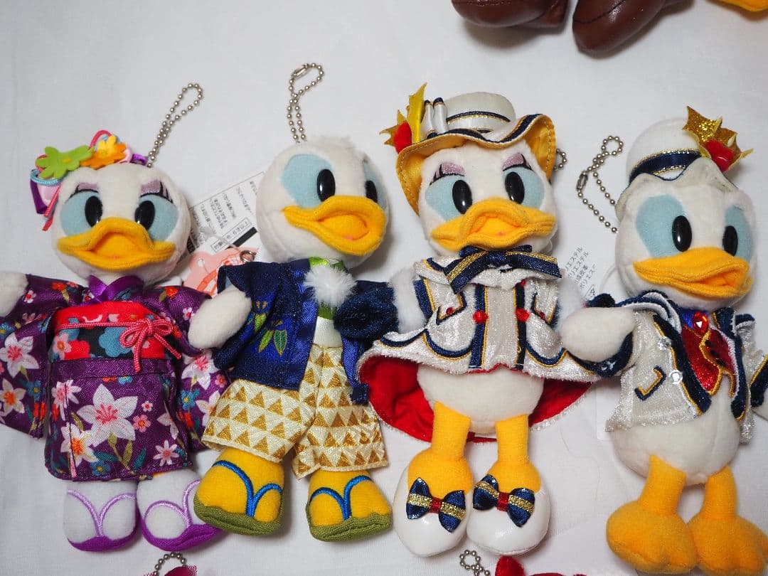 希少　東京ディズニー　ドナルド　デイジー　 ぬいぐるみ バッジ　ウッドチャック