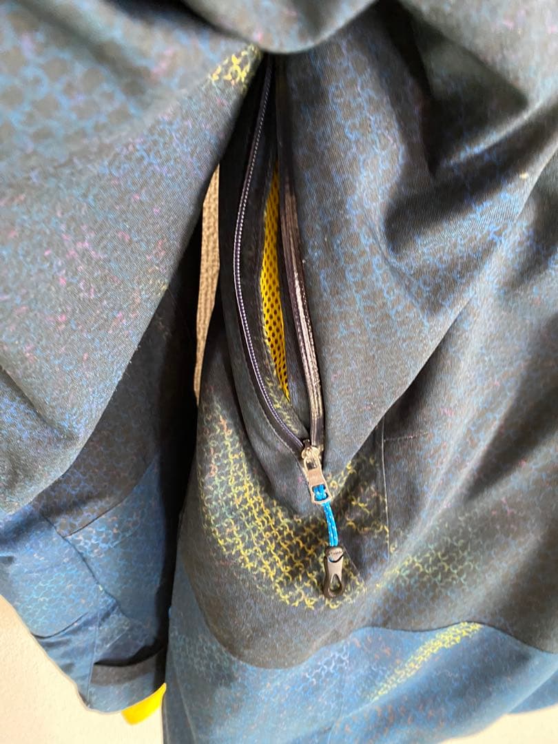 美品！Phenix スキーウェア Lサイズ ネイビー/イエロー