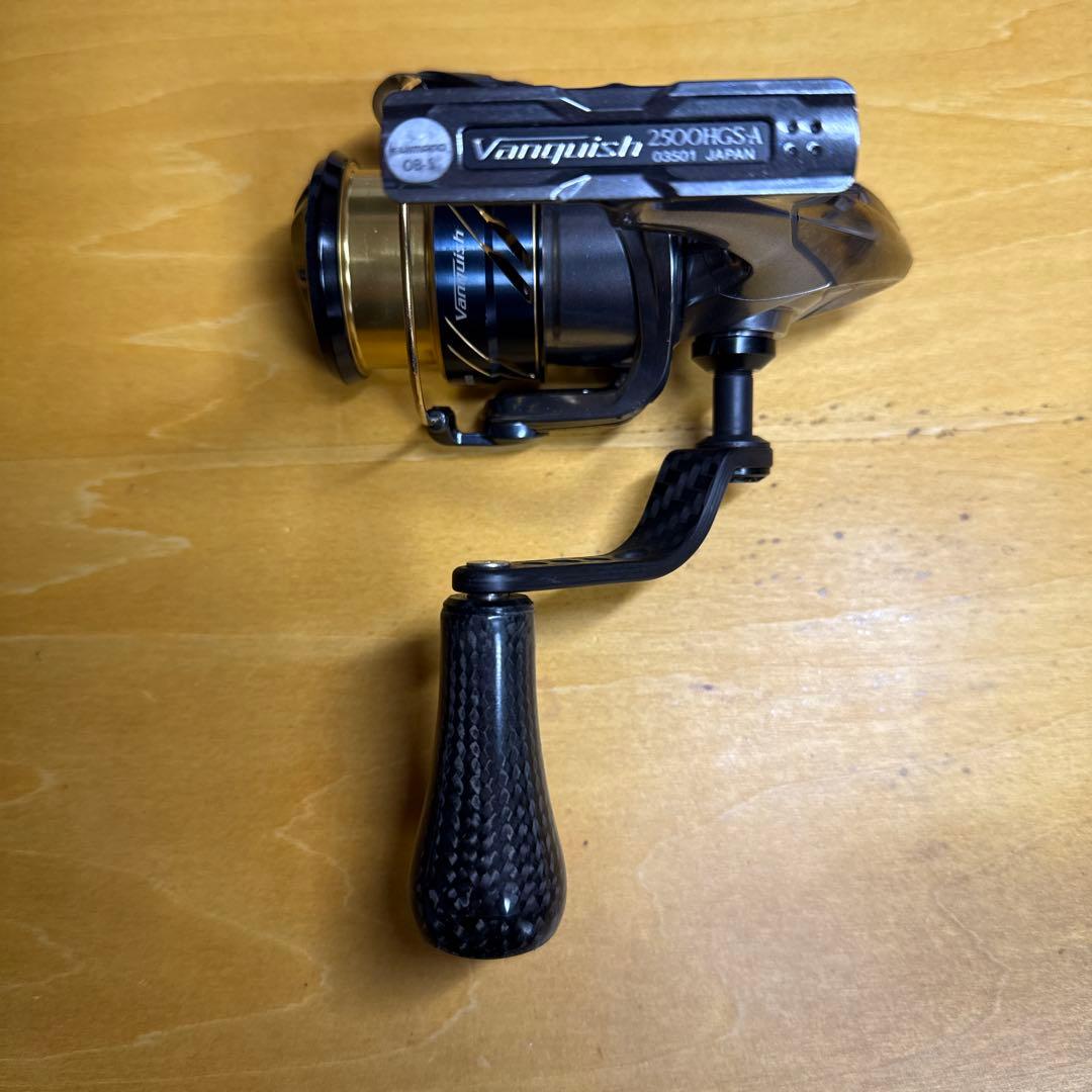 Vanquish 2500HGS スピニングリール　スタコンパワーハンドル付き