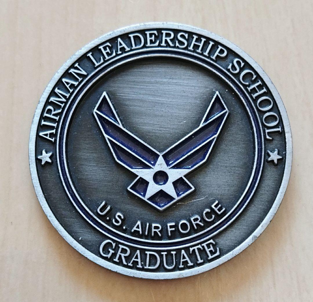 米軍放出品 チャレンジ 空軍 エアマンリーダーシップスクール 卒業記念