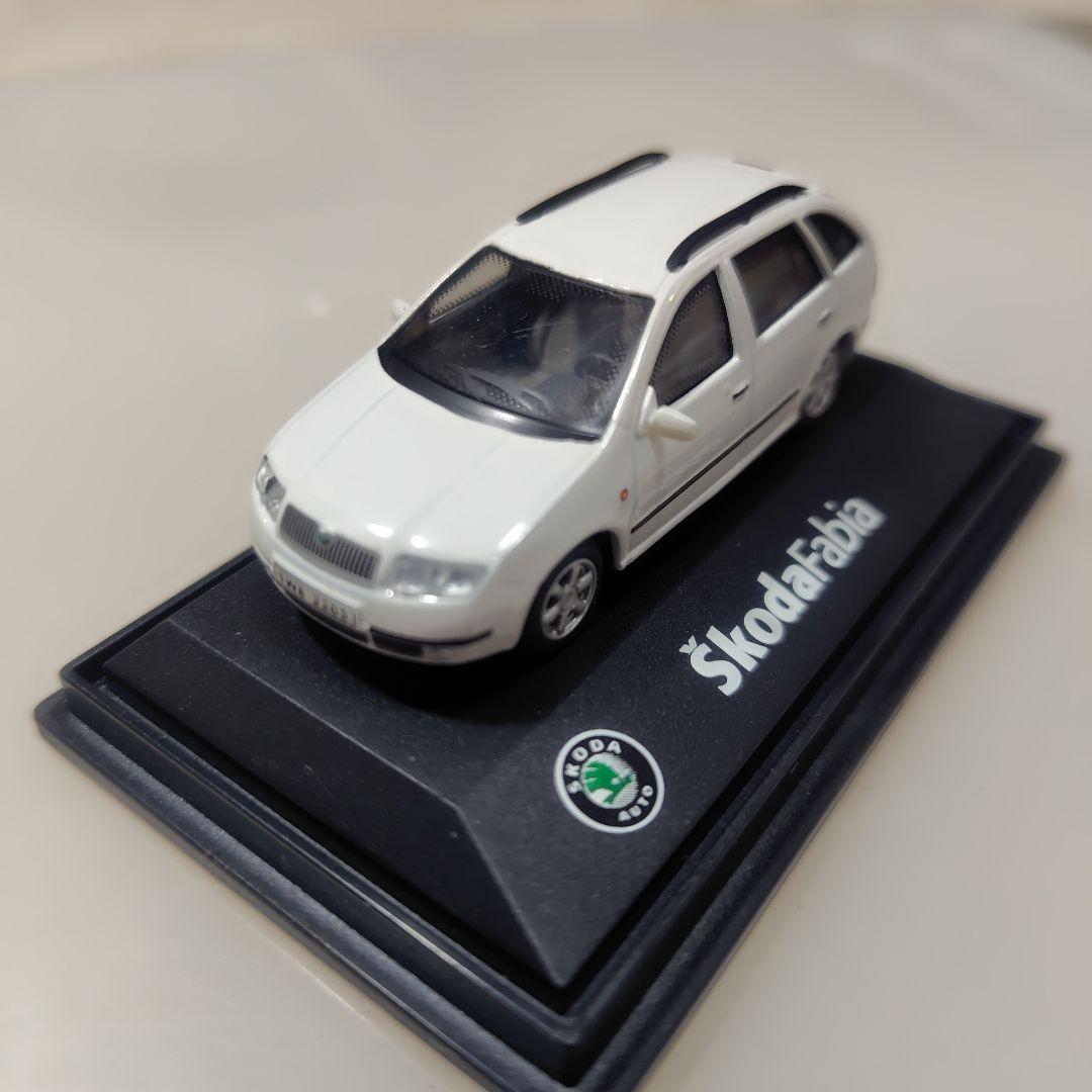 Škoda Fabia ② ミニカーセット 1/72