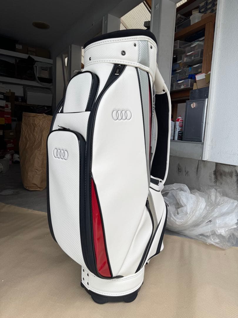 【新品未使用品】Audi アウディ テーラーメイド　ゴルフ キャディーバック