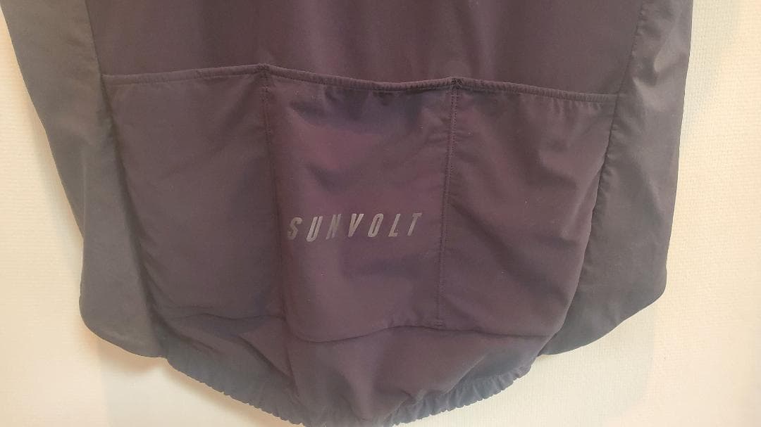 SUNVOLT サーモベスト Sサイズ　ブラック