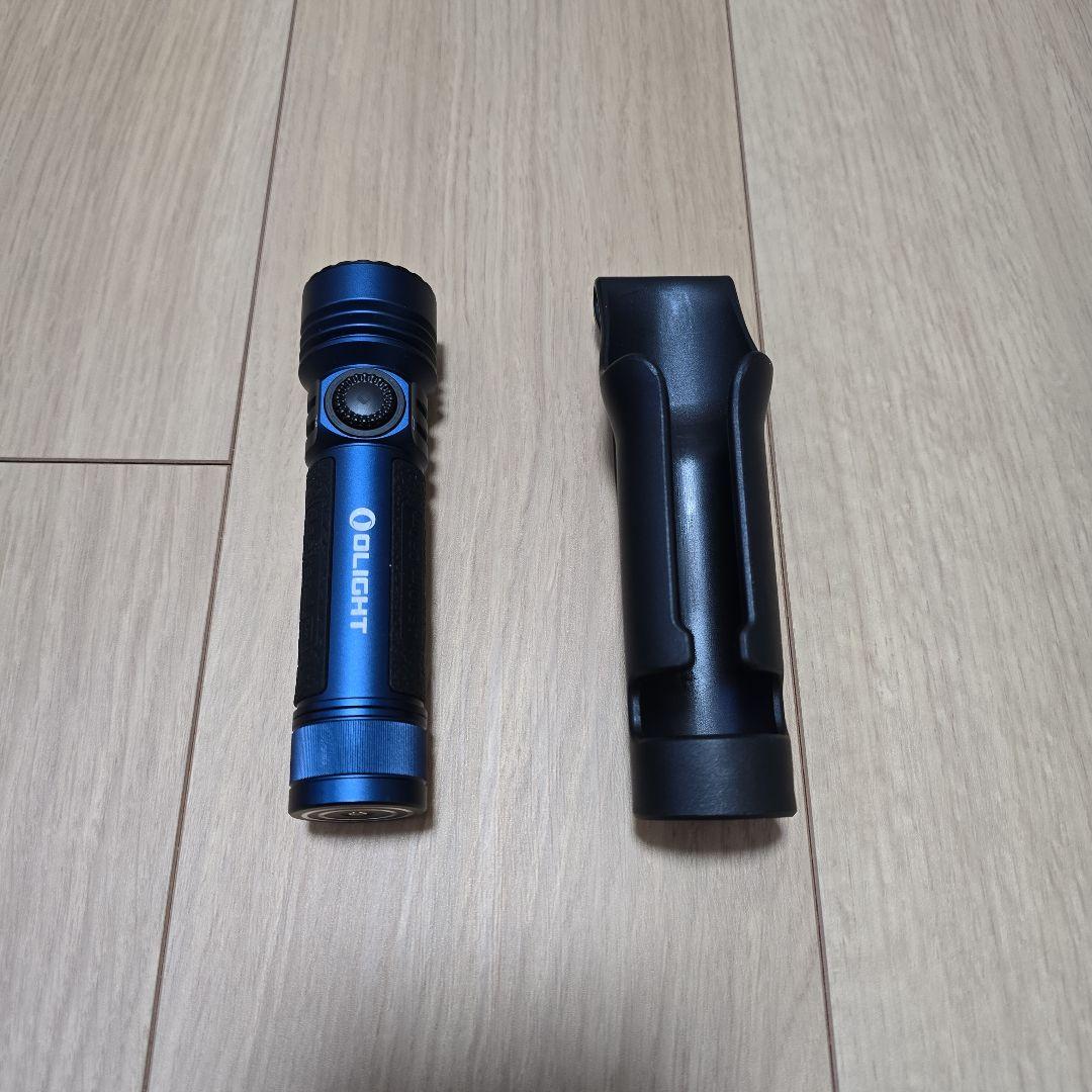 OLIGHT Seeker 4 Pro 懐中電灯