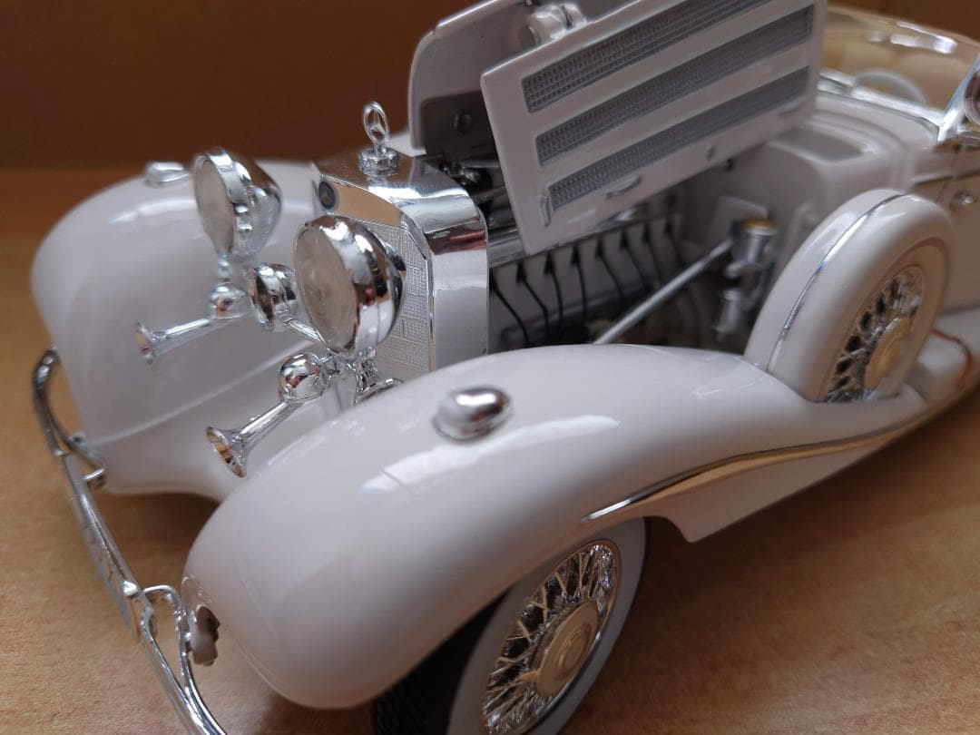 1/18 メルセデスベンツ500K 白 Specialroadster1936