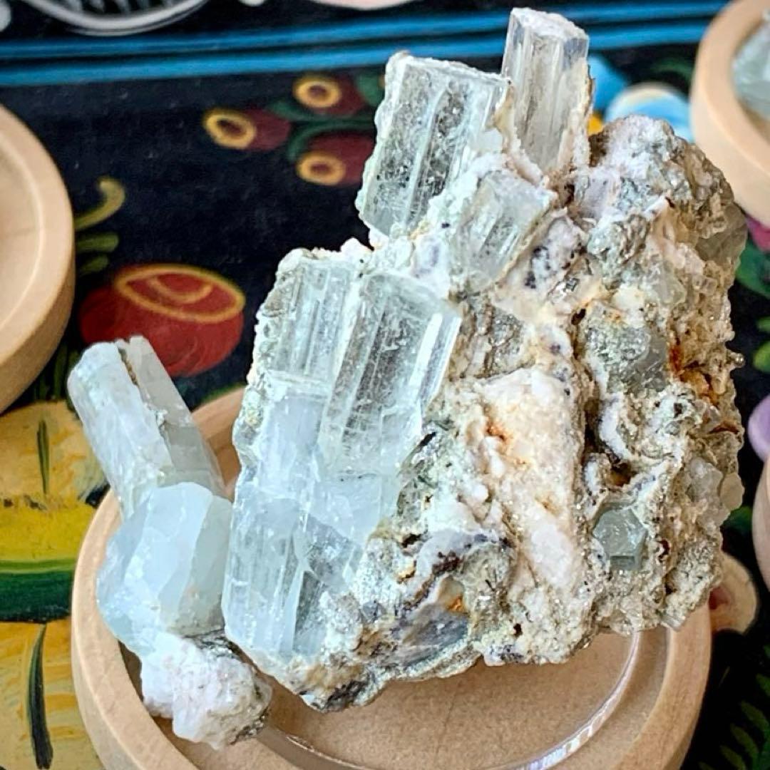 アフガニスタン産アクアマリン結晶1/鉱物標本