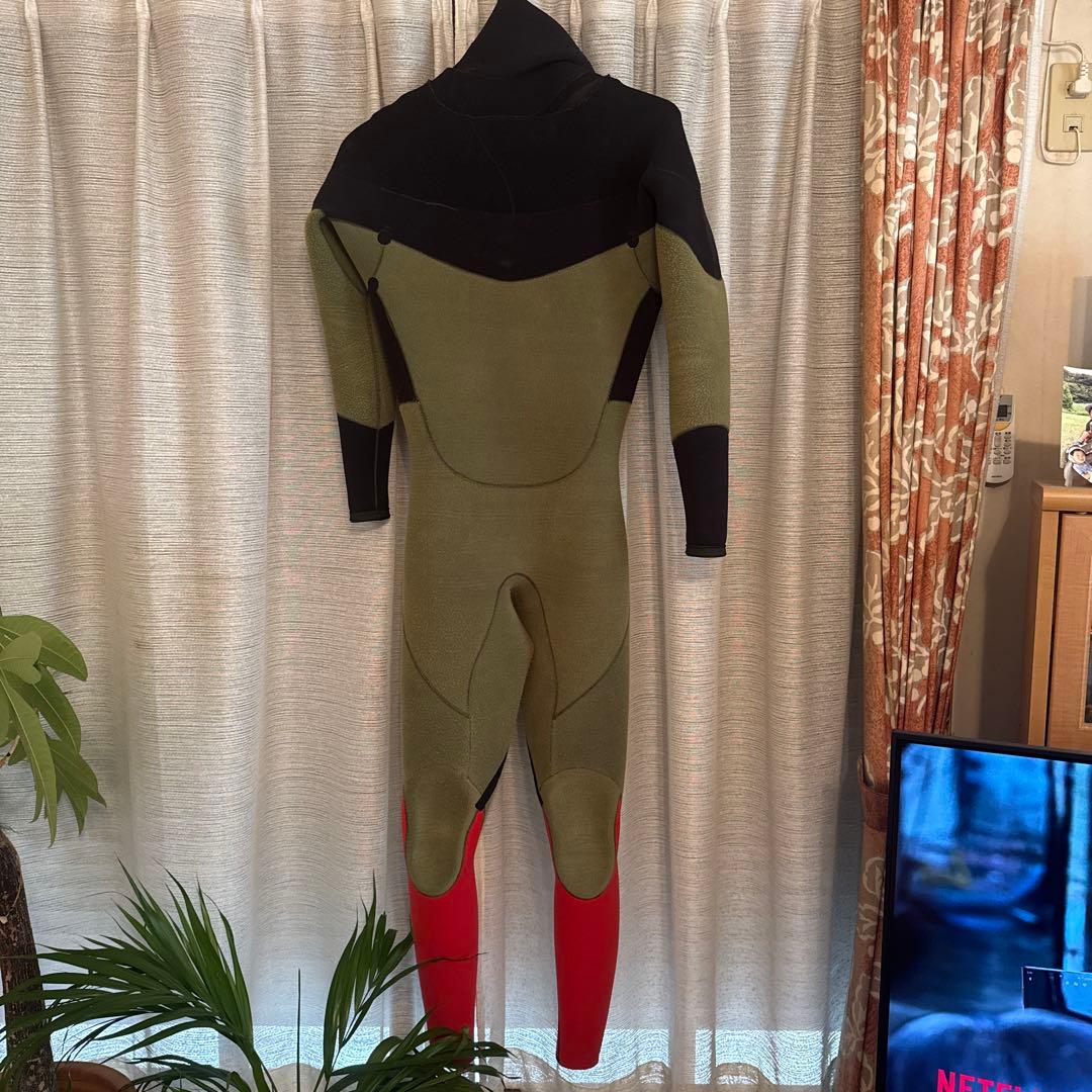 REVO フルスーツ 黒/グレー