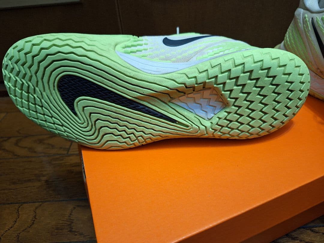 Nike Rafael Nadal テニスシューズ 値引きしました。