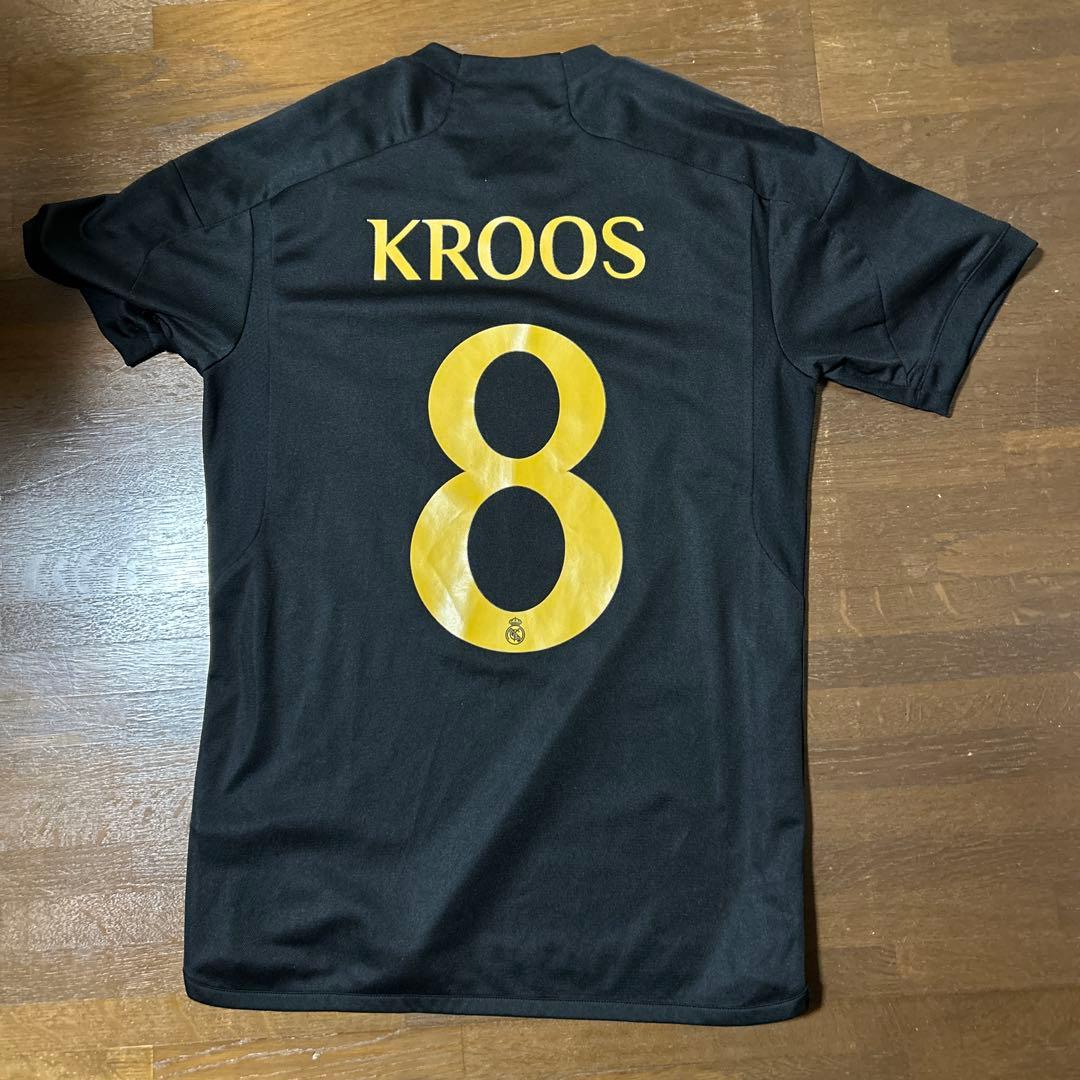 レアルマドリード　23/24 3rdユニフォーム トニクロース　8 Lサイズ