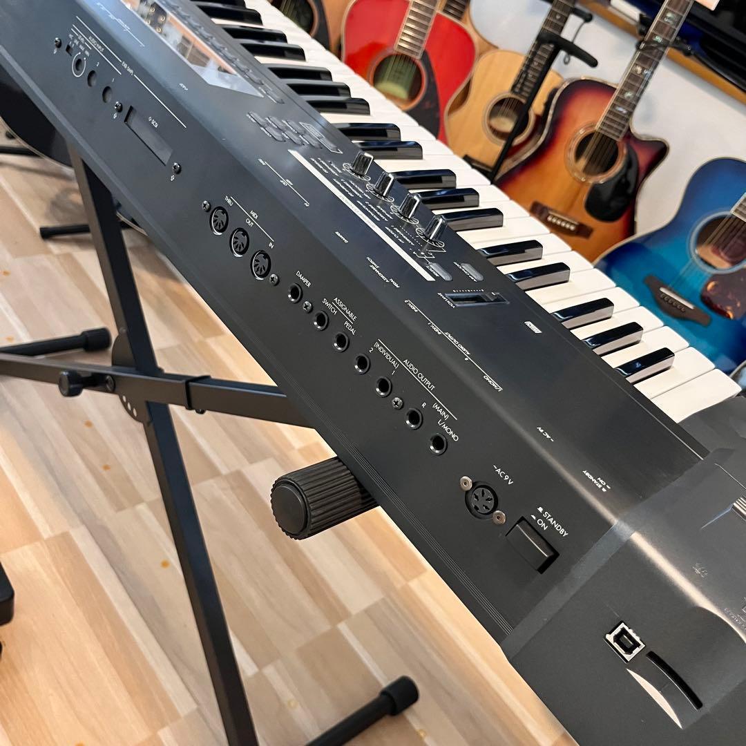 【10317】 希少品 KORG TR76 シンセサイザー名機