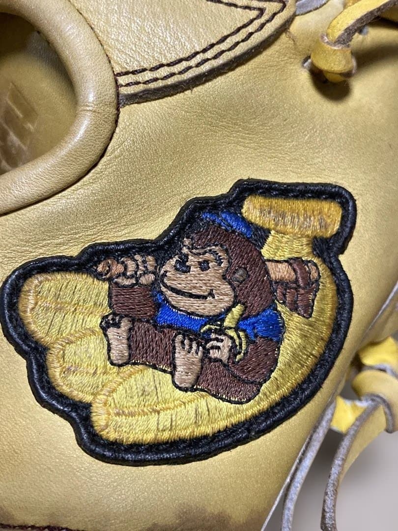 ごりら印の野球道具　硬式グローブ イエロー　30cm