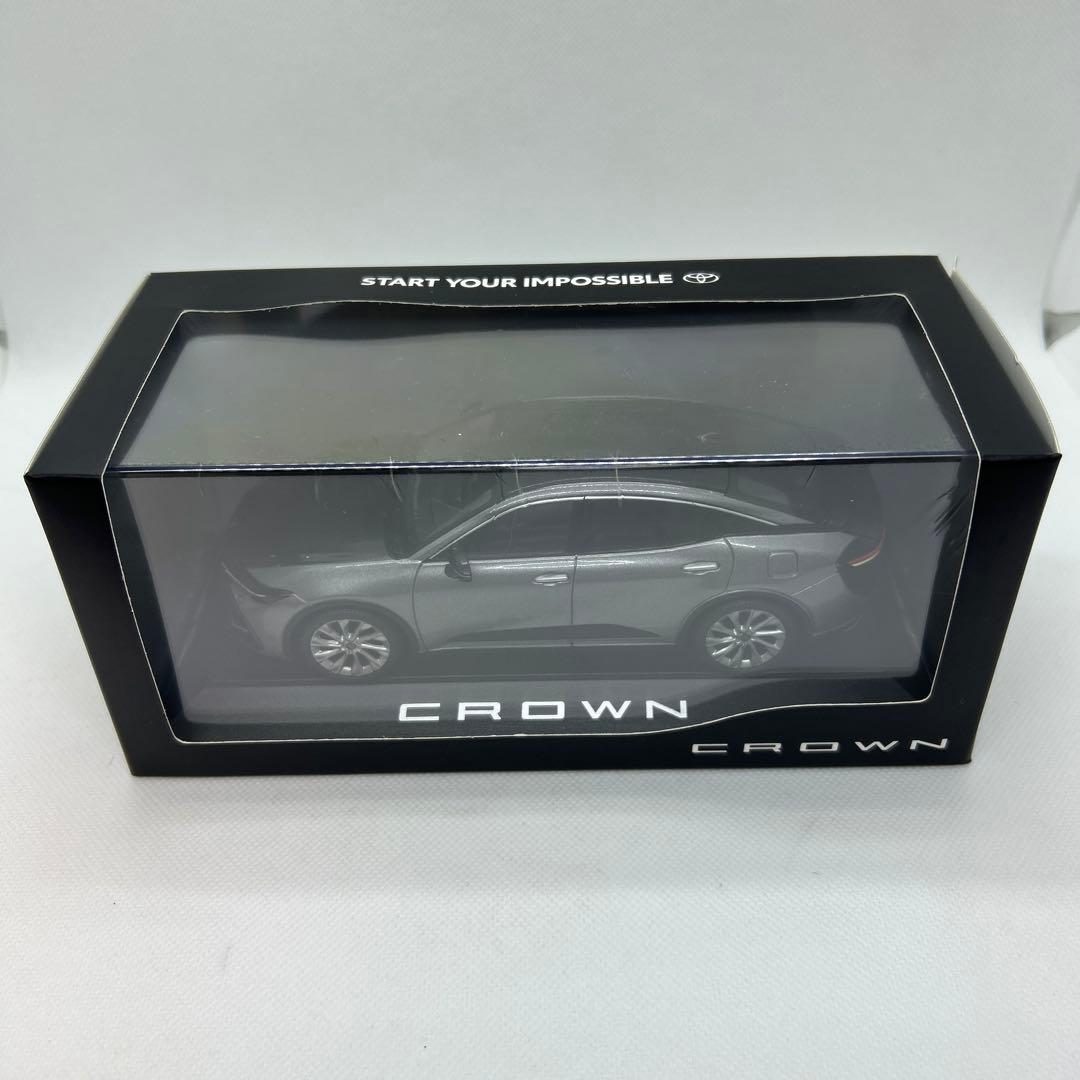 クラウンクロスオーバー ミニカー ブラック プレシャスメタル 1/30スケール