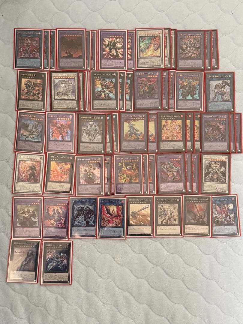 高レアリティ！遊戯王　引退デッキ・カード・スリーブセット！