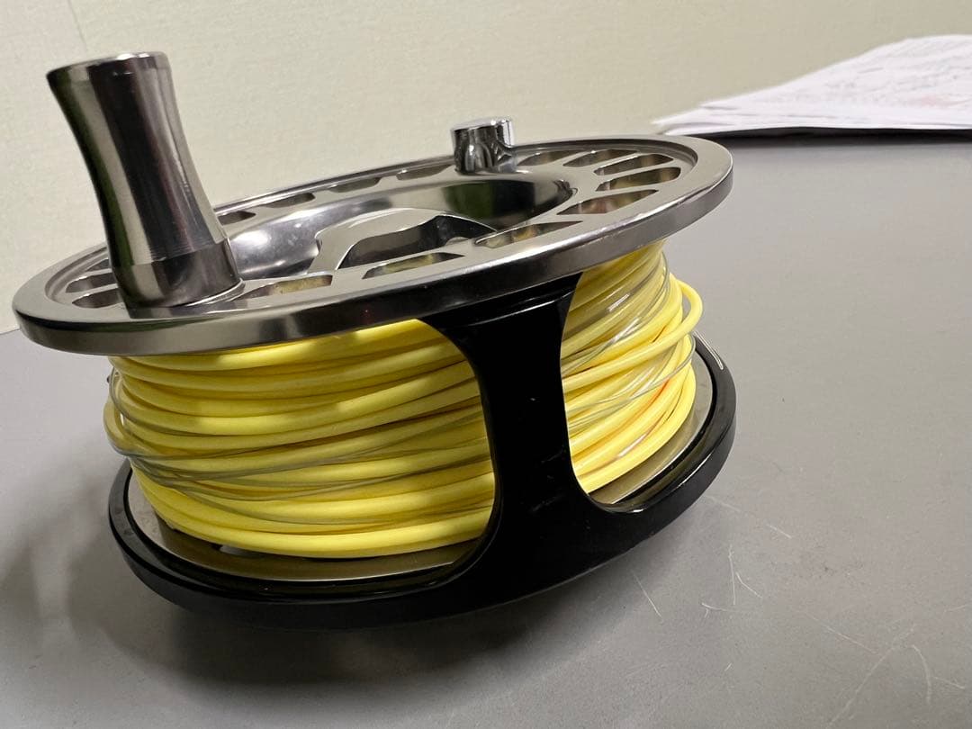 セージ　フライリール　送料込　美品