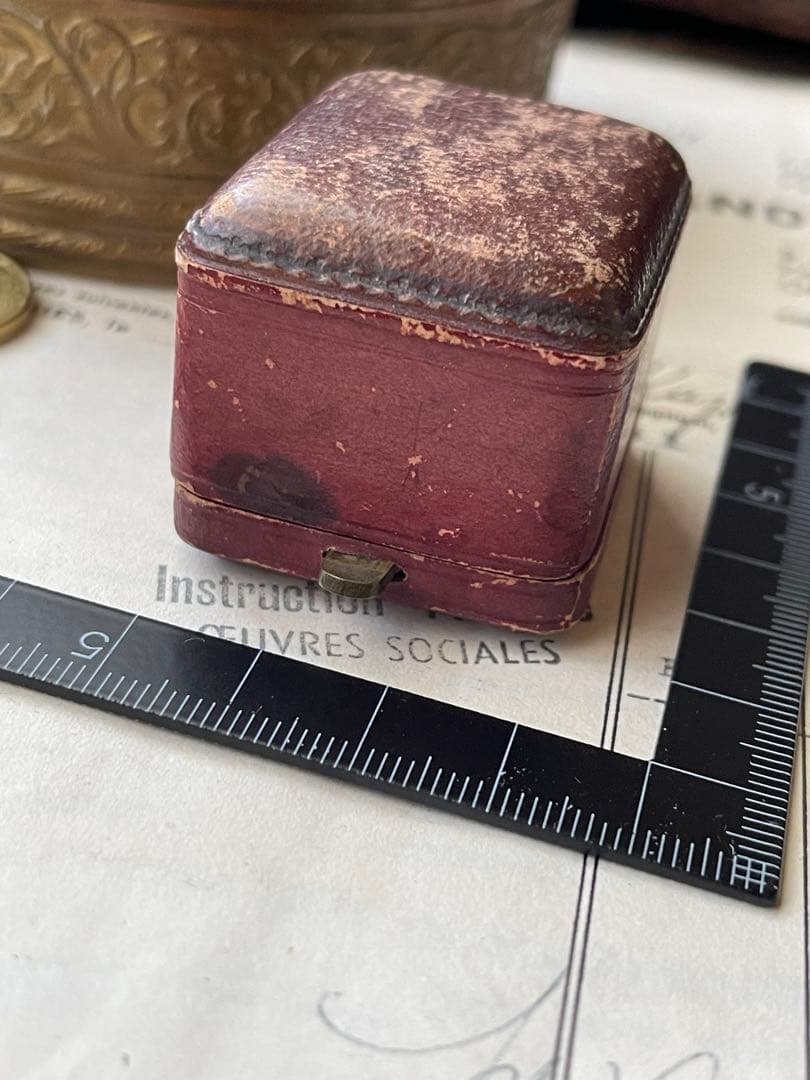 フランスアンティーク　ジュエリーボックス　指輪リングの箱　宝石店