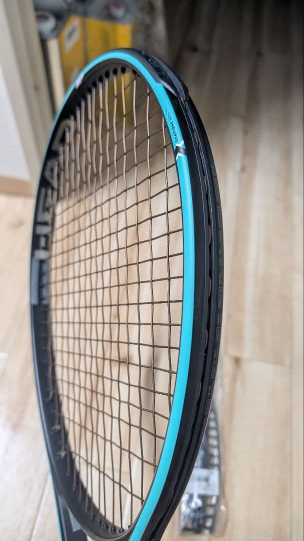 HEAD Gravity MP Graphene 360+ グロメット付