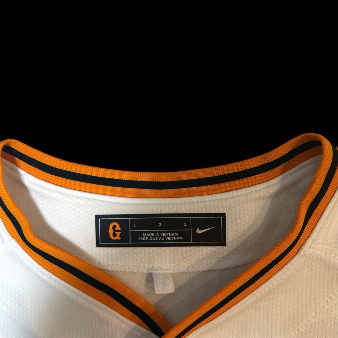 【希少・美品】　巨人　読売ジャイアンツ　岡本和真　レプリカユニフォーム　サイズL