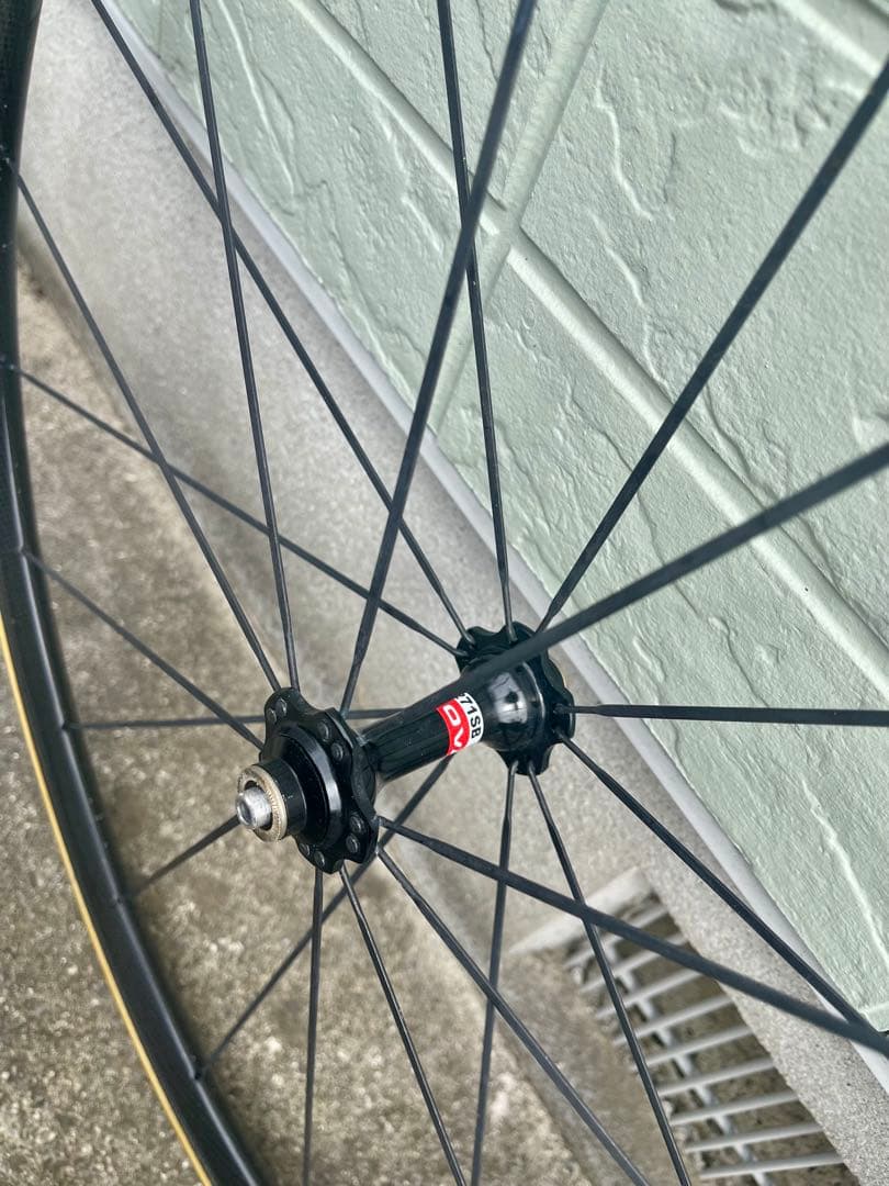 novatecハブ　カーボンリムホイール