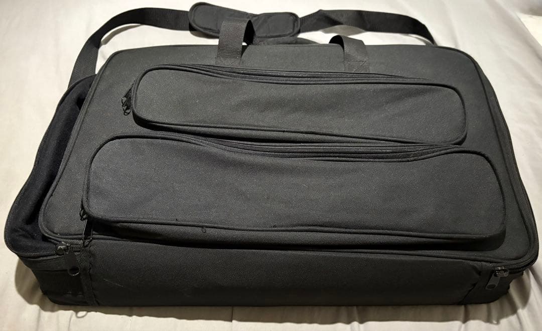 BOSS GT-100 マルチエフェクター 純正アダプター ソフトケース付き