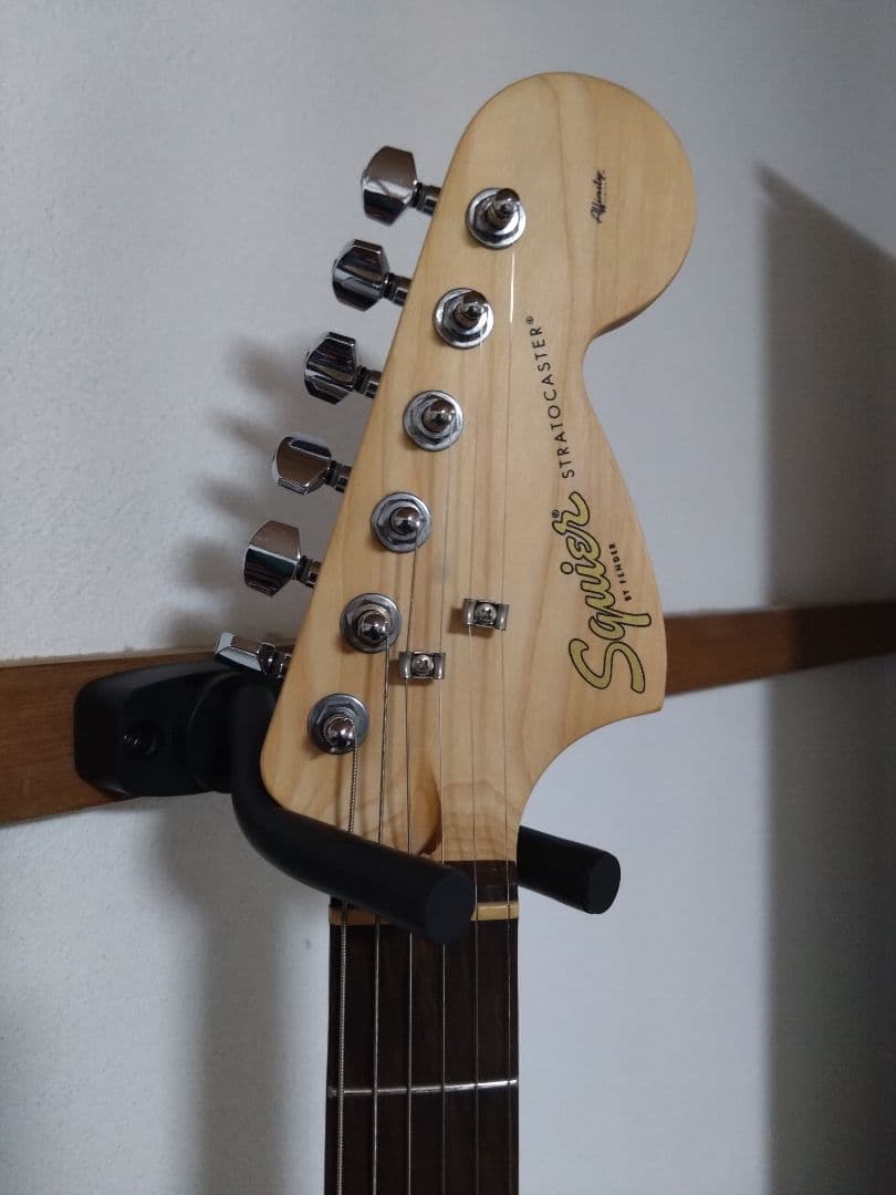 つ*ゆ様 Squier by Fender Affinity ストラトキャスター