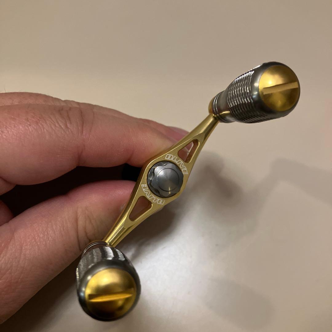 美品　ダイワ用　DLIVE 65mm トーナメントモデル　ハンドル　バランサー