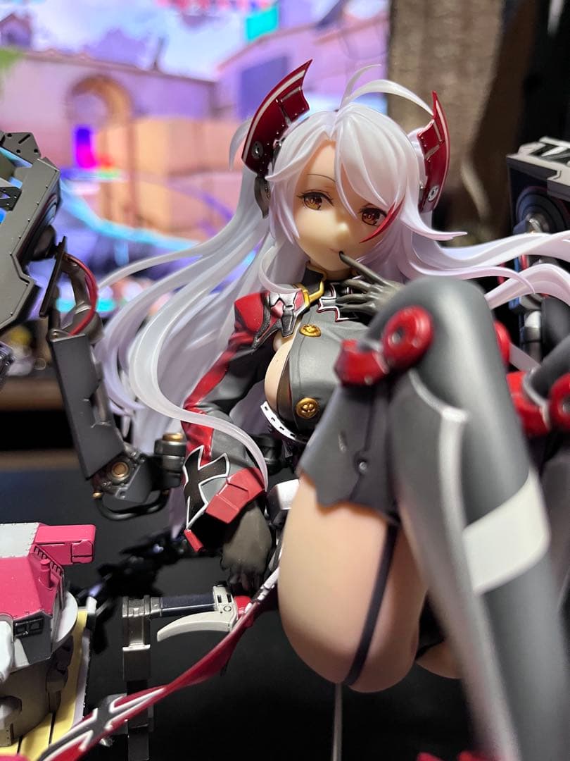 アズールレーン　プリンツ・オイゲン　1/7 フィギュア　アルター