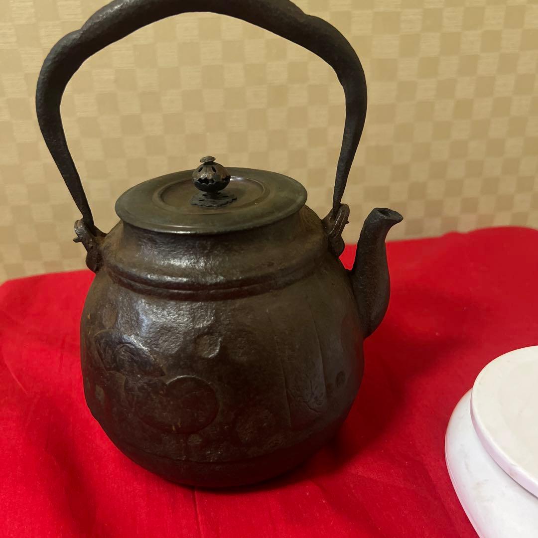 江戸時代　小ぶり650cc 棗形　鉄瓶　斑紫銅蓋龍文堂　煎茶　急須 古美術