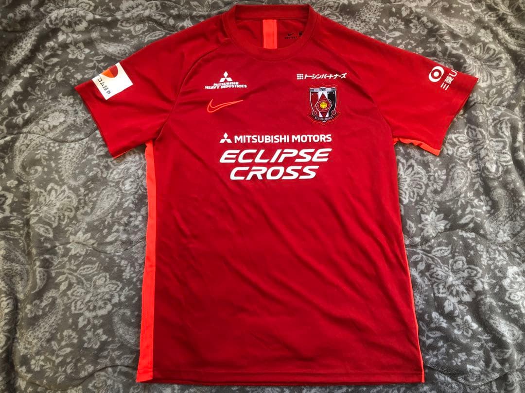 Nike シャツ レッド