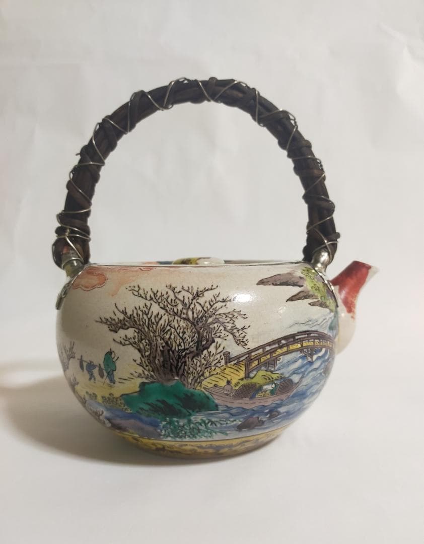 古九谷粟屋窯色絵山系図手付大急須銀の留め金