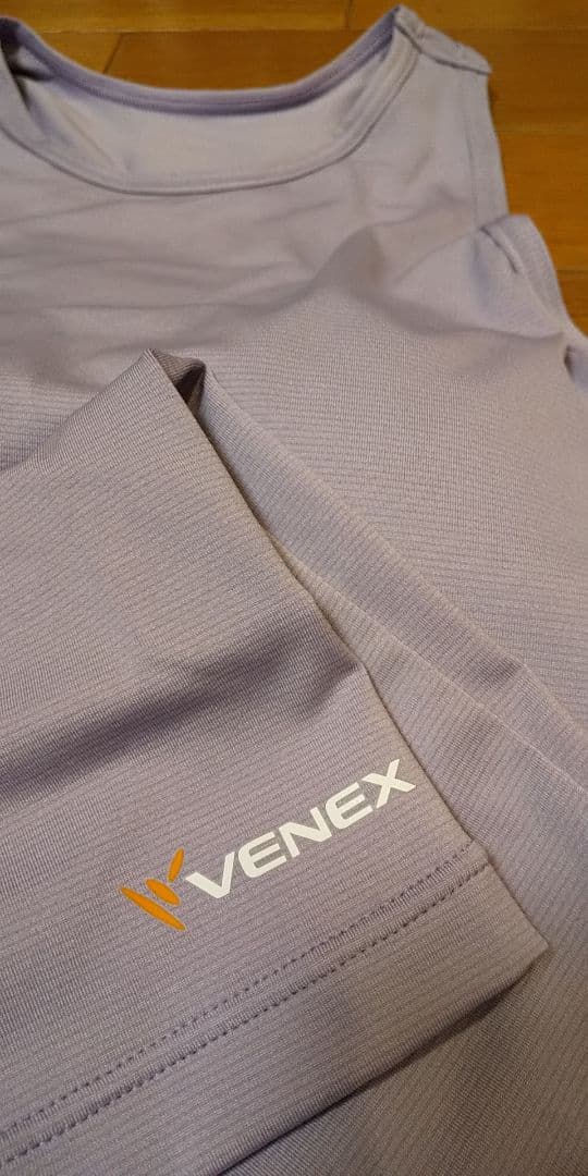 VENEX ヨガウェア カップ付きタンクトップ