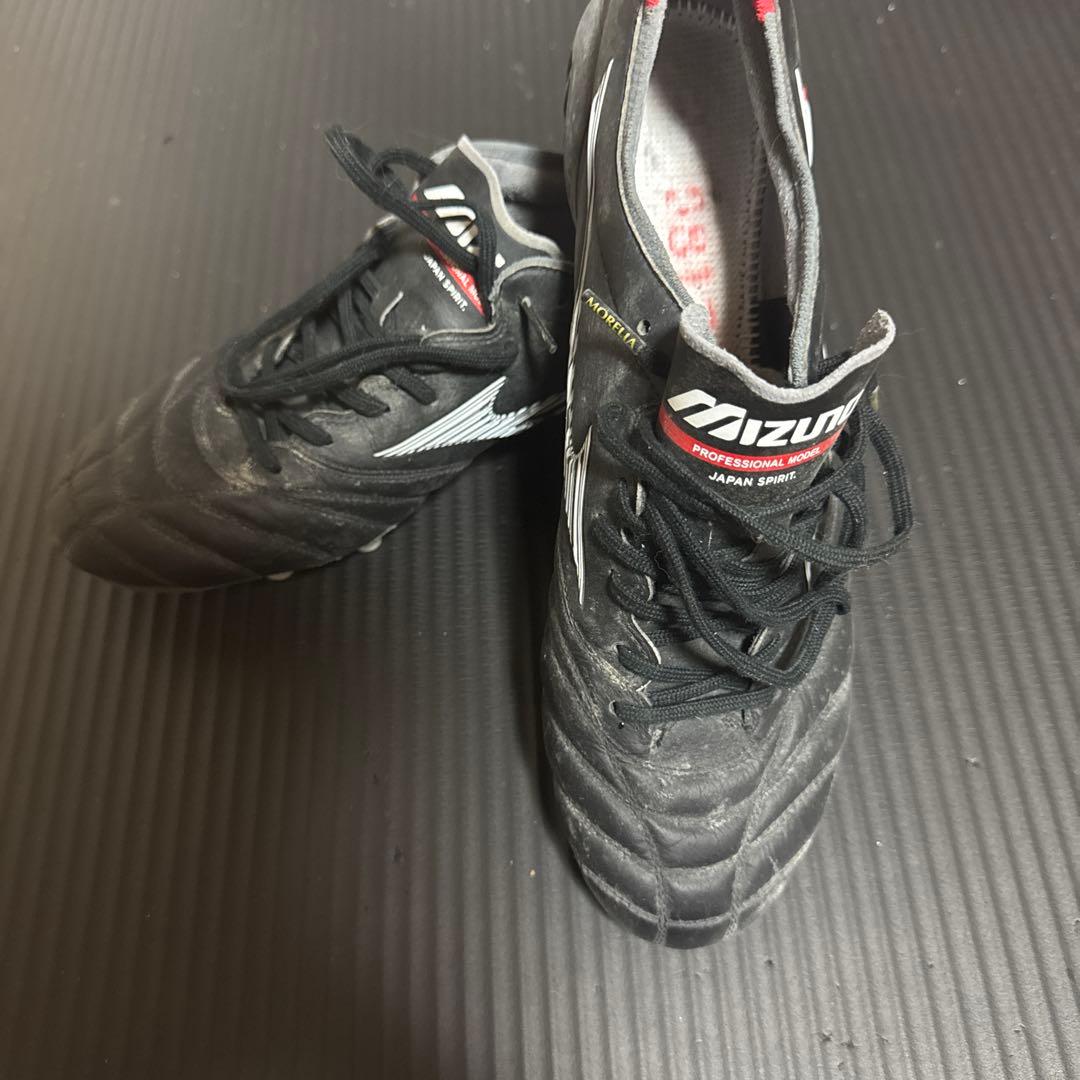 mizuno モレリアneo2サッカースパイクブラック/レッド(インソールなし)