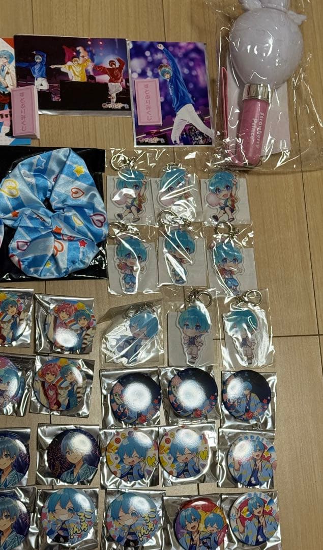 すとぷり ころん まとめ売り グッズ CD アクキー 缶バッジ ペンライト